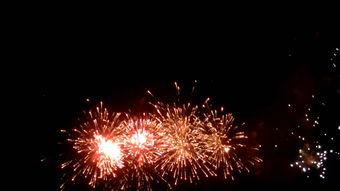 夜间烟花爆料视频,揭秘夜间烟花爆料视频背后的精彩瞬间